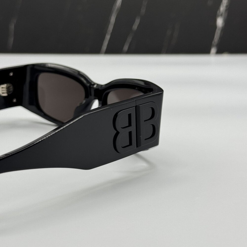 NEW BALENCIAGA BB0360S 001 SUNGLASSES BLACK WOMEN EYEWEAR - Picture 7 of 10